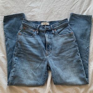 Madewell perfect vintage jean size 25